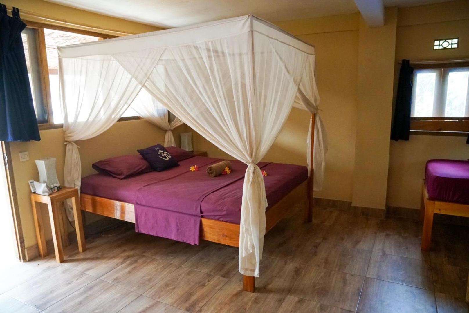 H2O Peaceful Yoga Resort Gili Air Bilik gambar